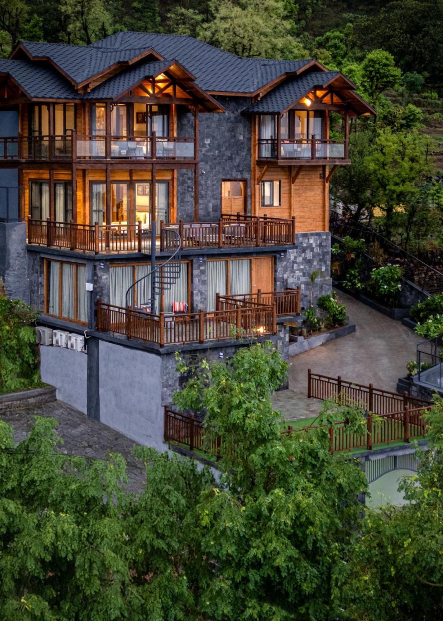 Ama Stays & Trails Kashi House, Rishīkesh Zewnętrze zdjęcie